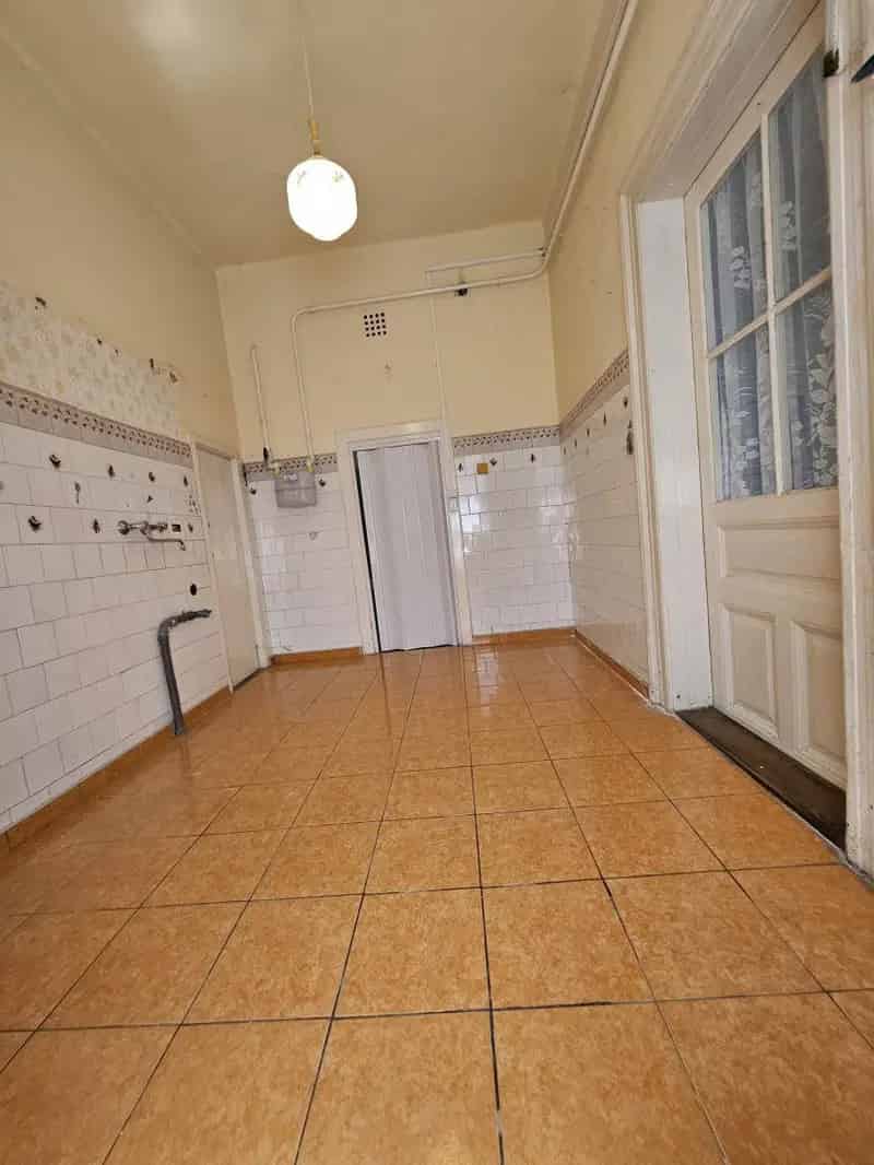 Ház Kiadó , Székesfehérvári járás, Dunántúl