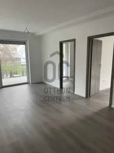 Balatonföldvári eladó újépítésű lakás, U0045758