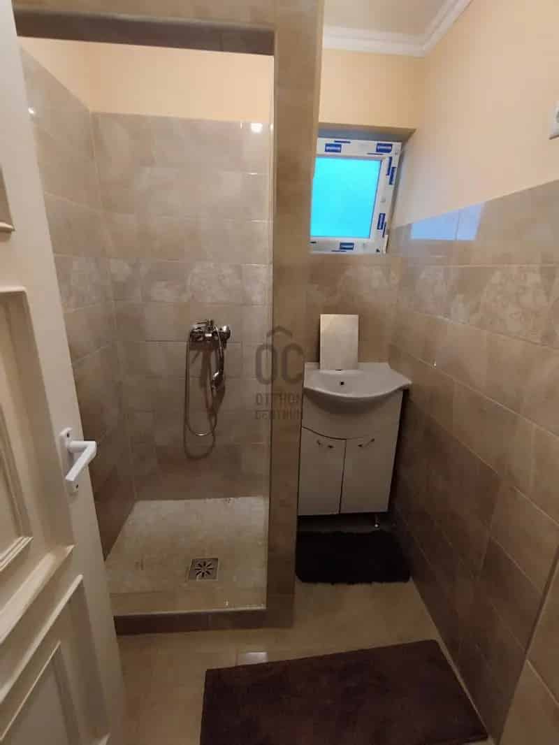 Ház Kiadó , Nagykőrösi járás, Közép-Magyarország