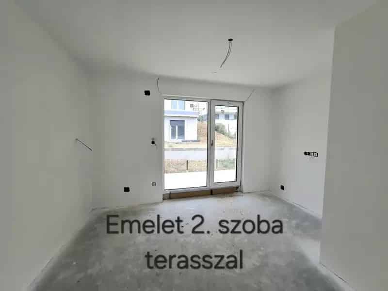 Ház Kiadó , Budapest, Közép-Magyarország