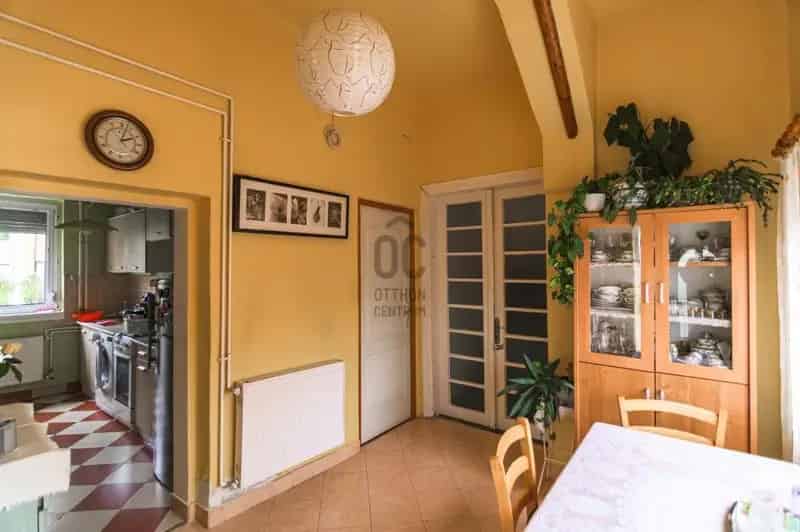 Ház Kiadó , Budapest, Közép-Magyarország