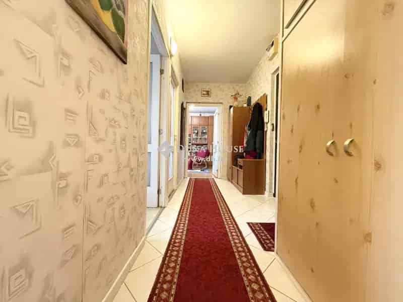 Lakás Eladó , Debrecen, Alföld és Észak