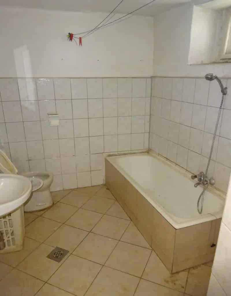 Felujitando csaladhaz Bekescsaban 465 m2 telekkel
