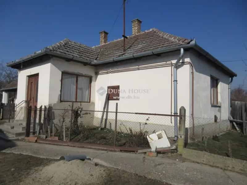 Ház Eladó , Tiszatelek, Alföld és Észak