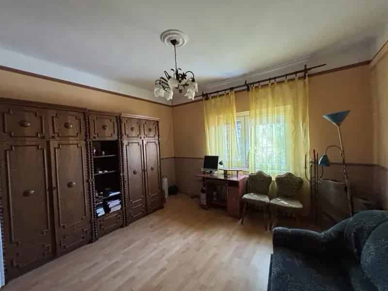 Ház Kiadó , Tiszaújvárosi járás, Alföld és Észak