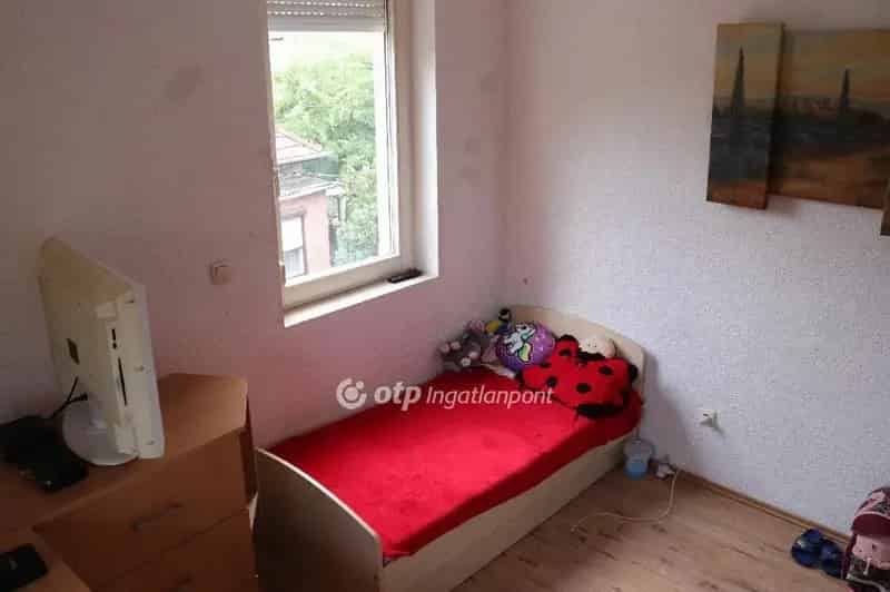 Ház Kiadó , Budapest, Közép-Magyarország