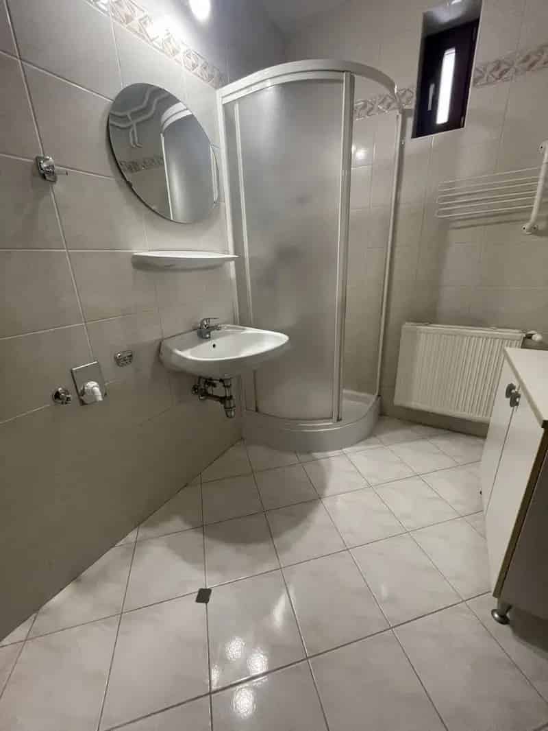 Ház Kiadó , Budapest, Közép-Magyarország