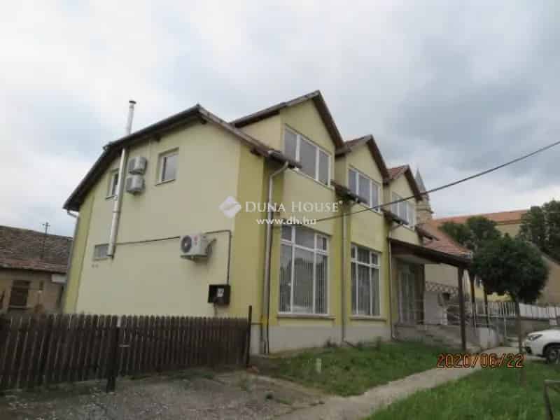 Üzleti célú Eladó , Döbrököz, Dunántúl