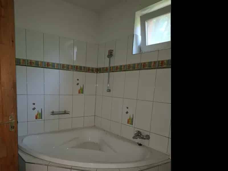 110nm-es 3 szoba Tatabanya Felsogalla 2 generacios