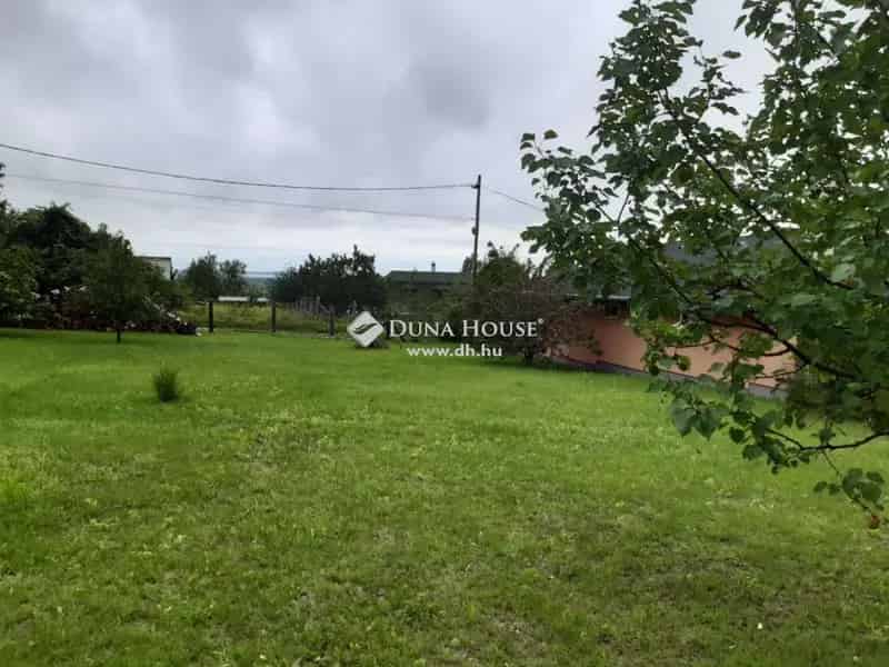 Telek Eladó , Lábatlan, Dunántúl