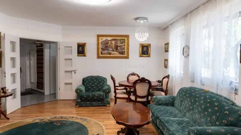 Ház Eladó , Budapest, Közép-Magyarország