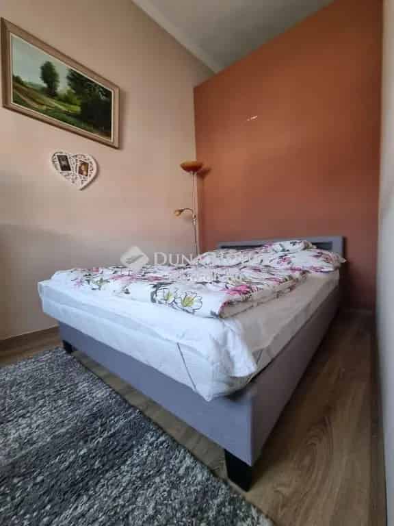 Lakás Eladó , Pápa, Dunántúl