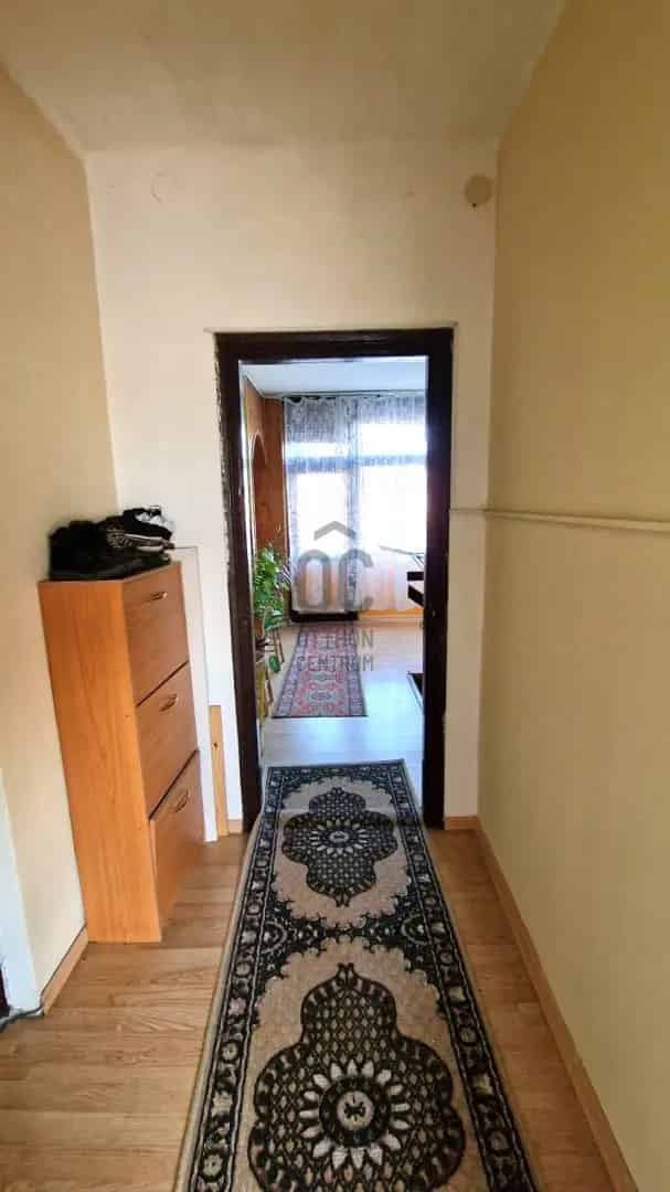 Ház Kiadó , Budapest, Közép-Magyarország