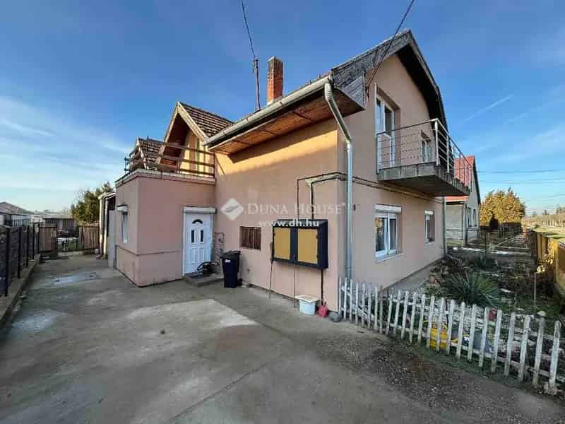 Lakás Eladó , Ságvár, Dunántúl