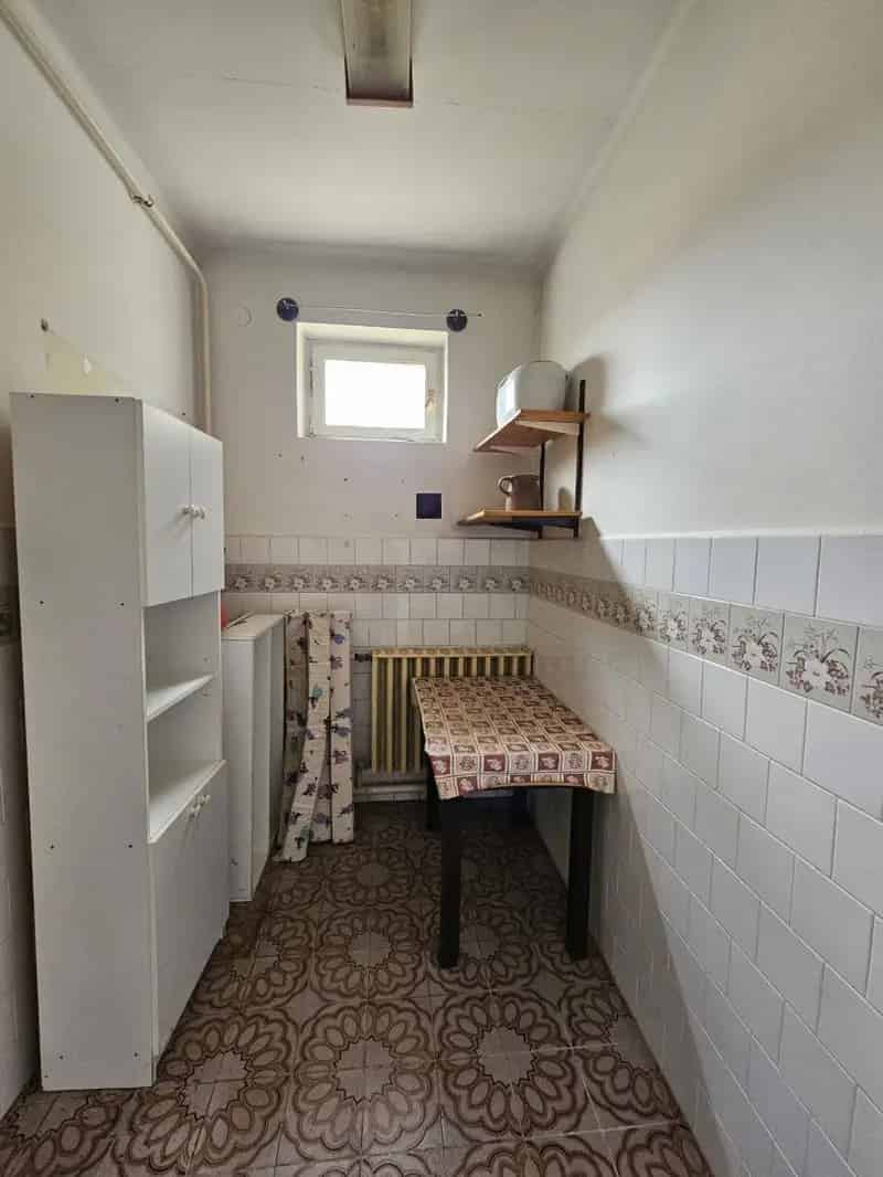 Ház Kiadó , Pápai járás, Dunántúl