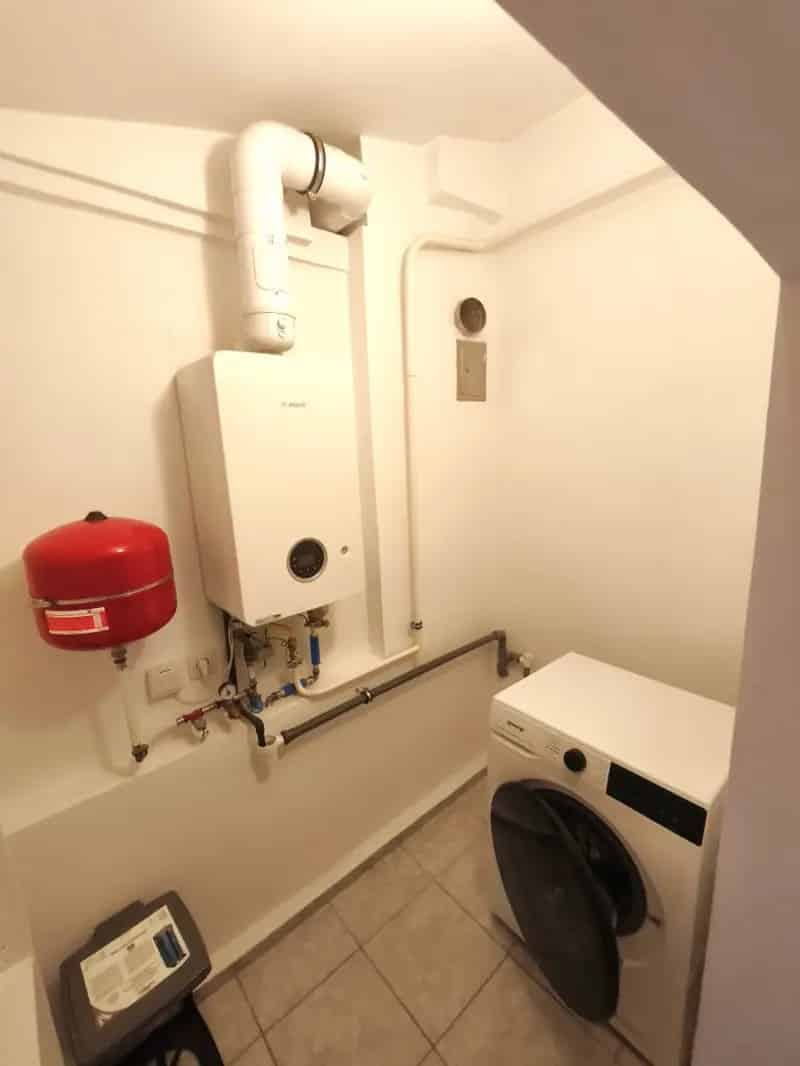 Ház Kiadó , Budapest, Közép-Magyarország