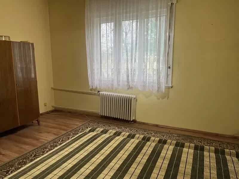 Ház Kiadó , Budapest, Közép-Magyarország