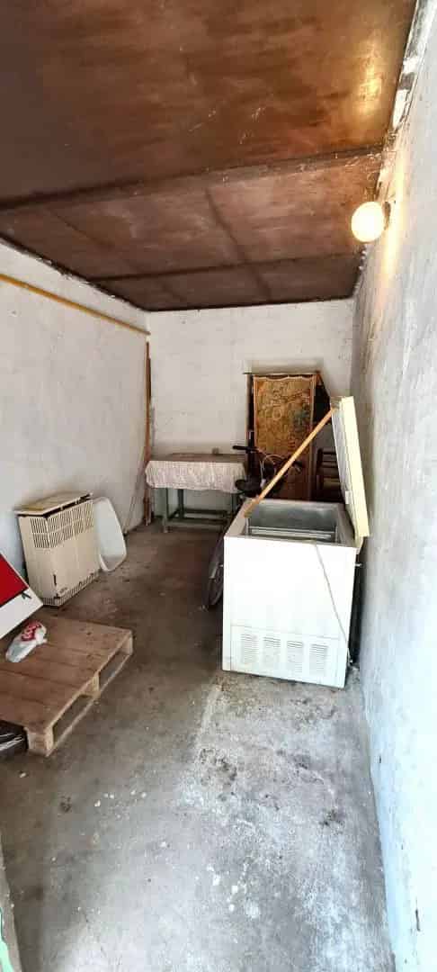 Ház Kiadó , Hantos, Dunántúl