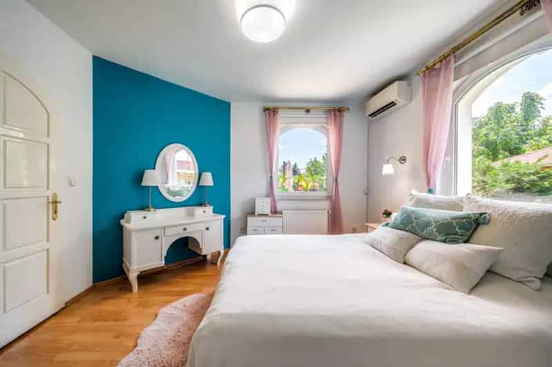 Ház Kiadó , Budapest, Közép-Magyarország
