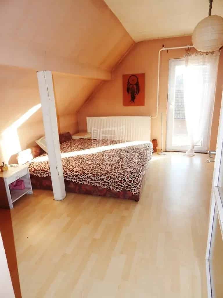 Ház Kiadó , Hajdúhadházi járás, Alföld és Észak