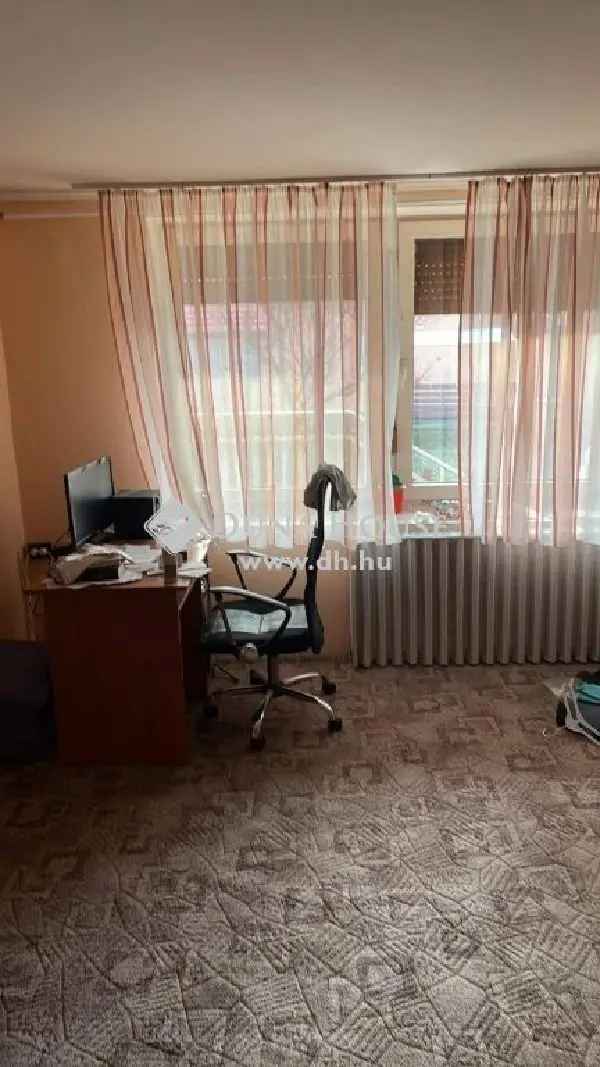 Ház Kiadó , Pécsváradi járás, Dunántúl