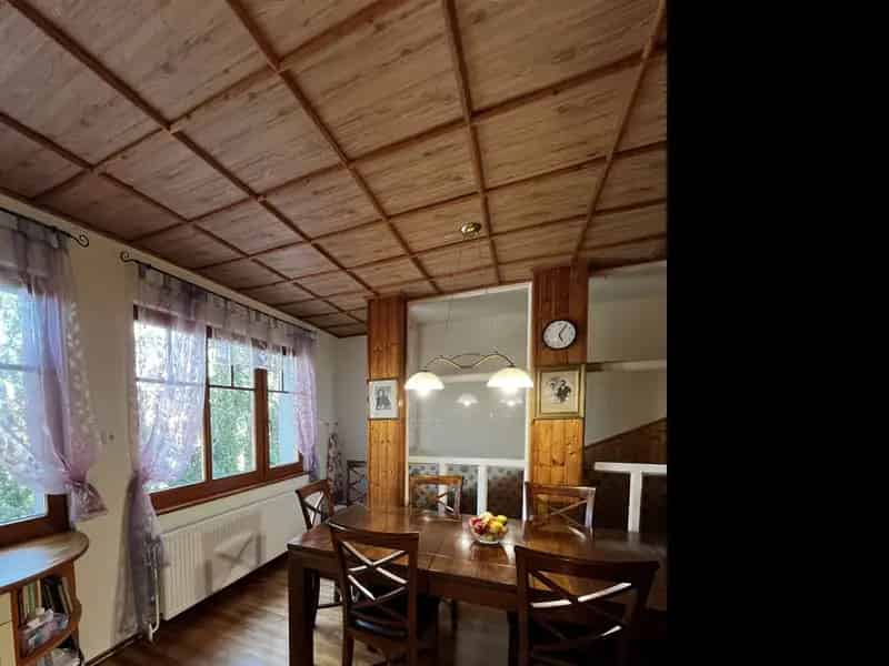 Ház Kiadó , Győri járás, Dunántúl