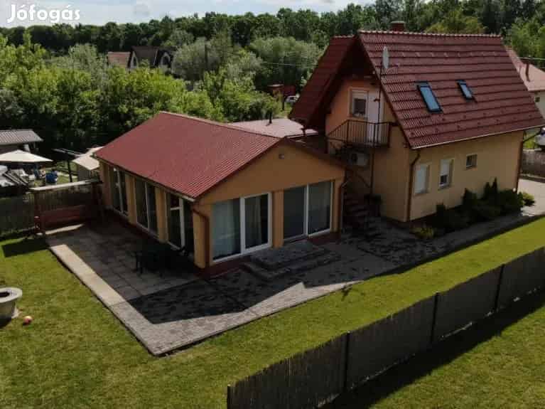 Poroszlón hétvégi házas nyaraló eladó - Poroszló, Nyaralók, üdülők - Jófogás Ingatlan