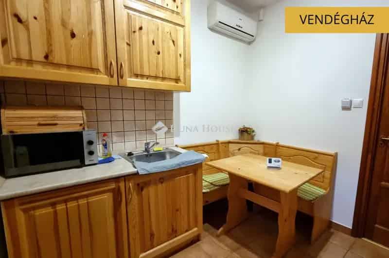 Ház Kiadó , Komlói járás, Dunántúl