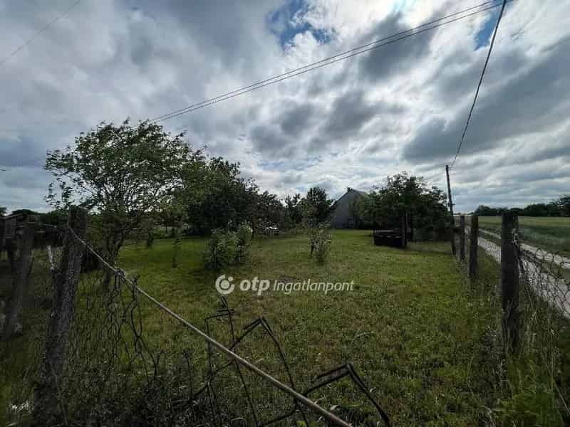 Ház Kiadó , Győri járás, Dunántúl