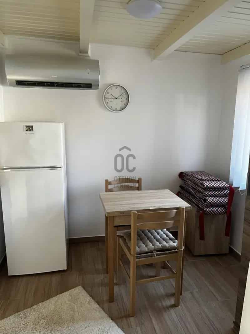Csokonyavisonta Gyógyfürdőhöz közeli felújított nyaraló eladó