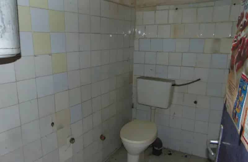 84 m2-es bontandó felújítandó ház 860 m2-es telekkel