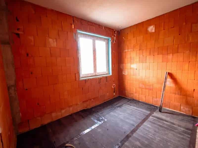 Ház Kiadó , Diósd, Közép-Magyarország