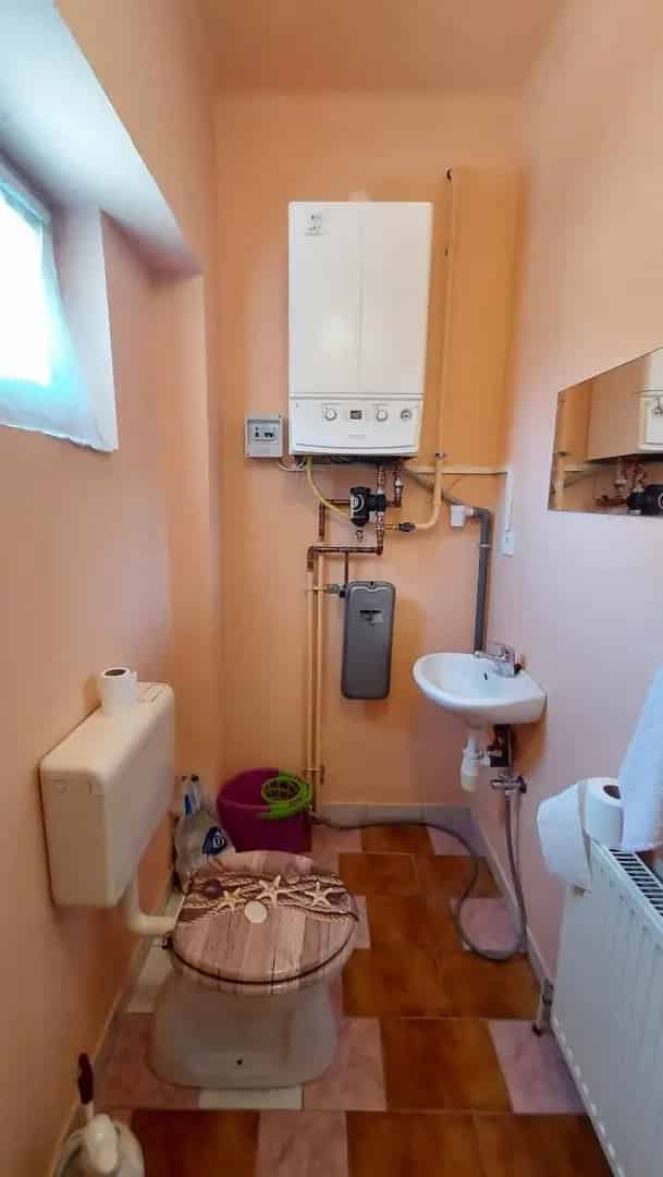 Ház Kiadó , Dombóvár, Dunántúl