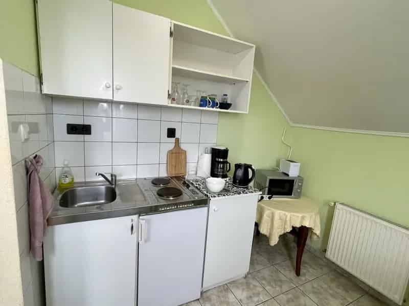 Ház Kiadó , Keszthelyi járás, Dunántúl