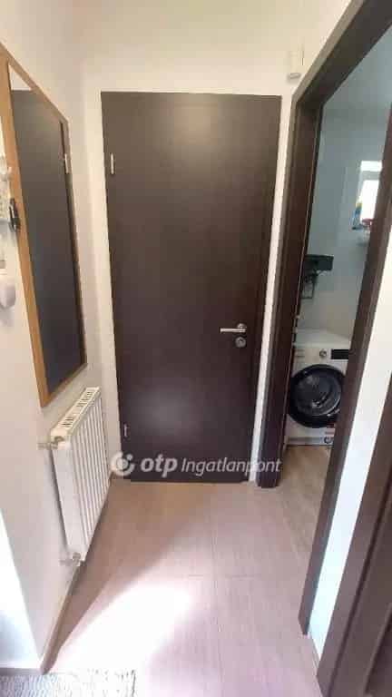 Ház Kiadó , Szentendrei járás, Közép-Magyarország