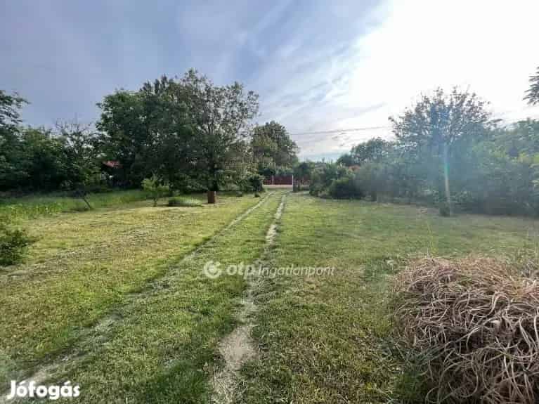 1802 nm-es Telek Eladó Kulcson - 50 nm-es Ház - Kiváló Elhelyezkedés