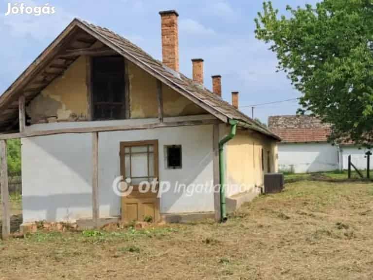 Béri ház eladó 110 nm 1060 nm telekkel