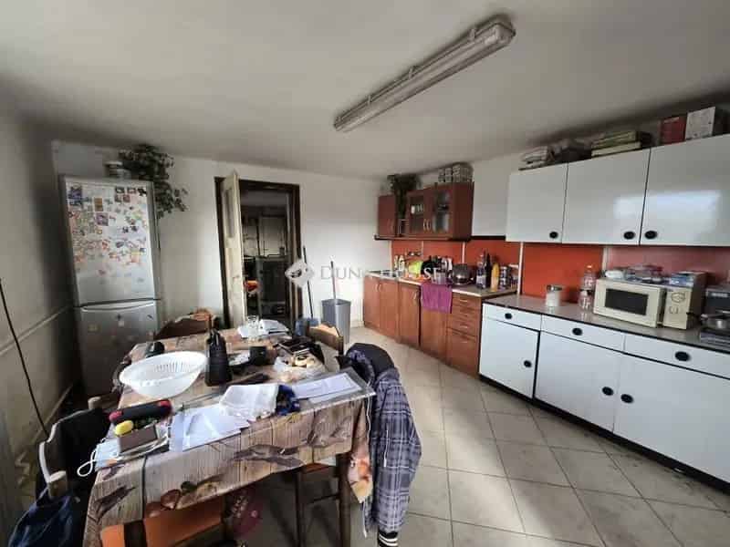 Ház Kiadó , Komlói járás, Dunántúl