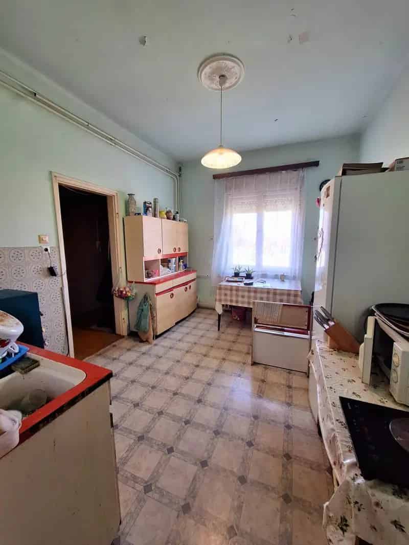Ház Kiadó , Jászapáti járás, Alföld és Észak