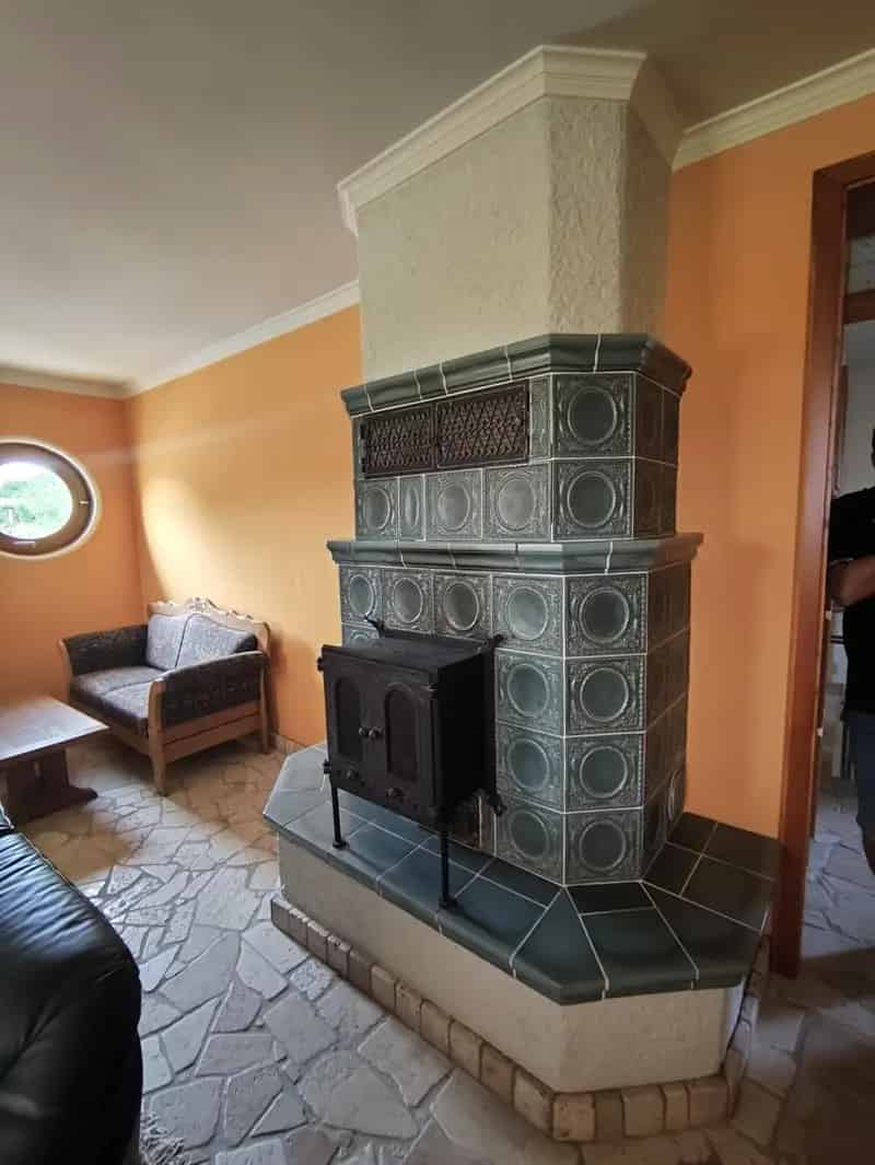 Ház Kiadó , Komáromi járás, Dunántúl