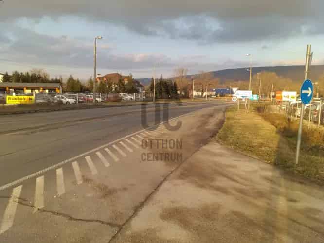 Tatabányai kiadó telek, T030346