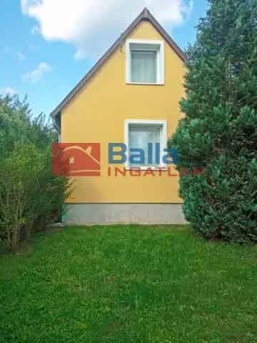 Kerepesi családi ház eladó 82m² 3 szoba 888m² telek