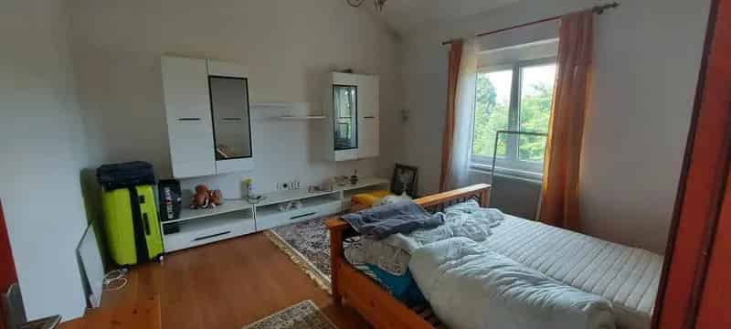 Felujitando csaldi haz elado Balaton mellett 7640 nm-es telken