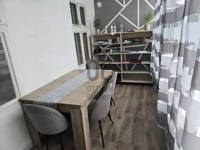 Szabadbattyáni eladó családi ház, DHZ088048