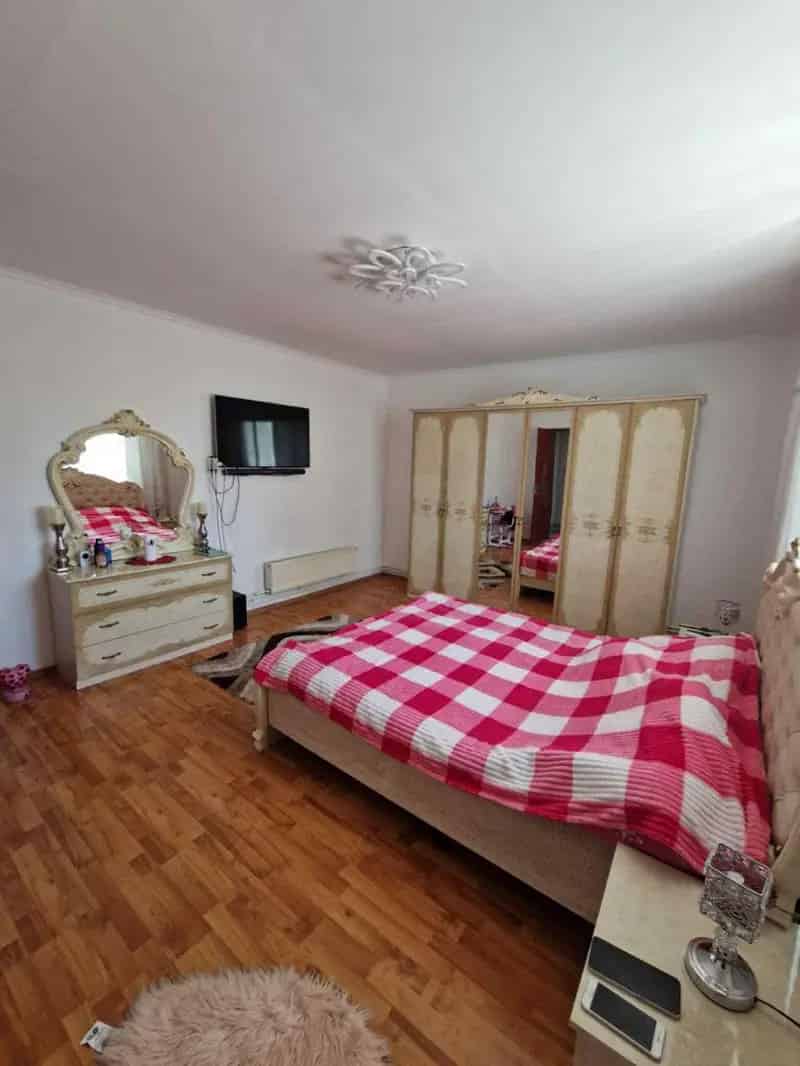Ház Kiadó , Aszódi járás, Közép-Magyarország
