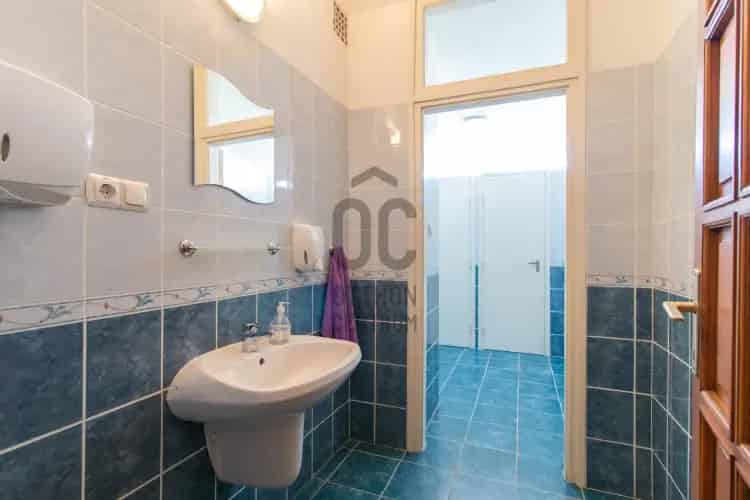 Hajdúböszörményi kiadó kereskedelmi ingatlan, UZ014205