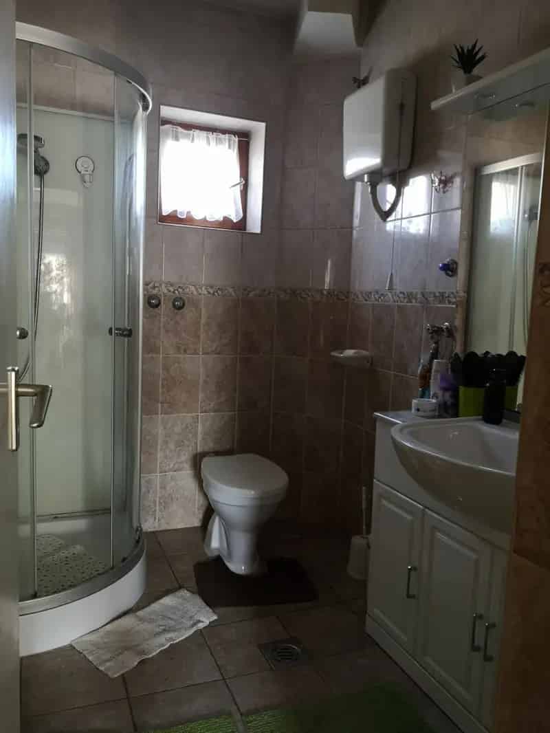 Ház Kiadó , Budapest, Közép-Magyarország