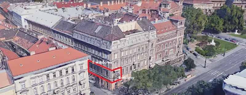 VI. ker. Andrássy út 86, emeleti, erkélyes, 3 szobás felújítandó lakás