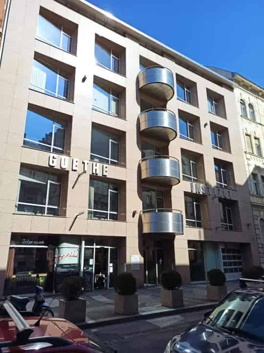 R58 Irodaház