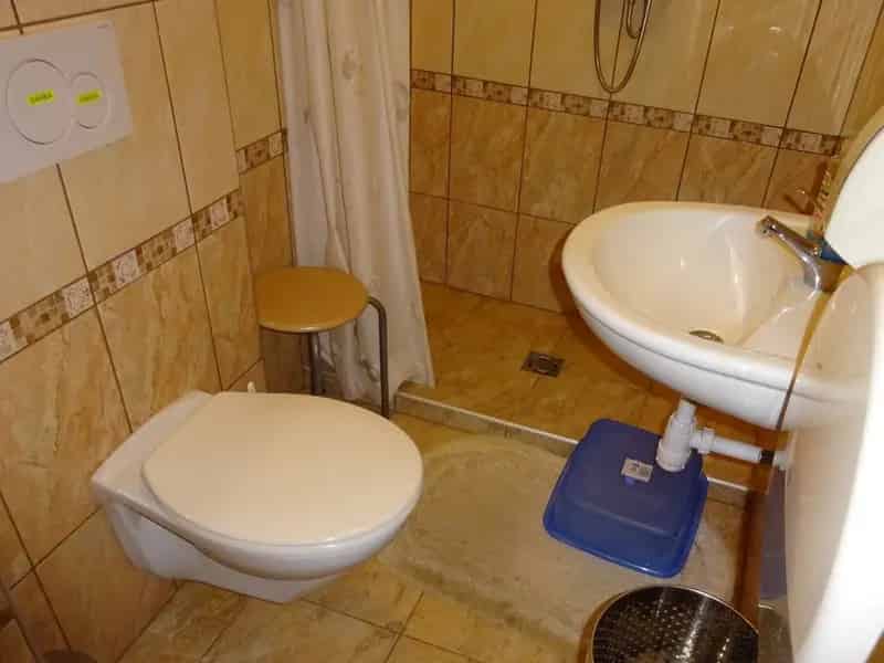 Ház Kiadó , Székesfehérvári járás, Dunántúl